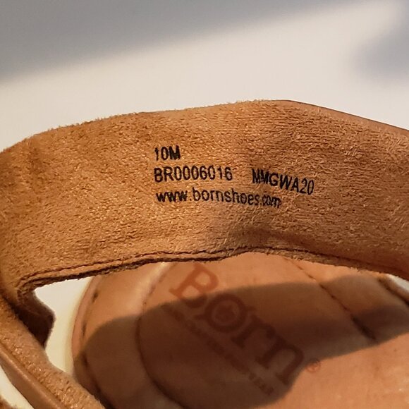 Born Rahway Leather Sandal with Cushioned footbed and straps - Picture 11 of 12